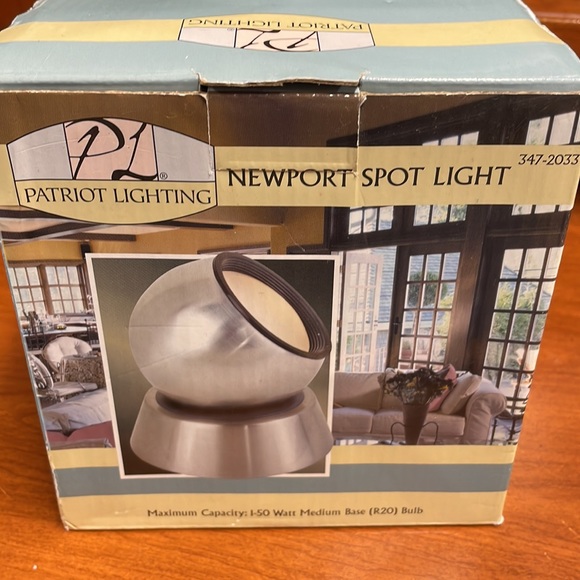 Partiot Lighting Newport Spot Light - Picture 3 of 4